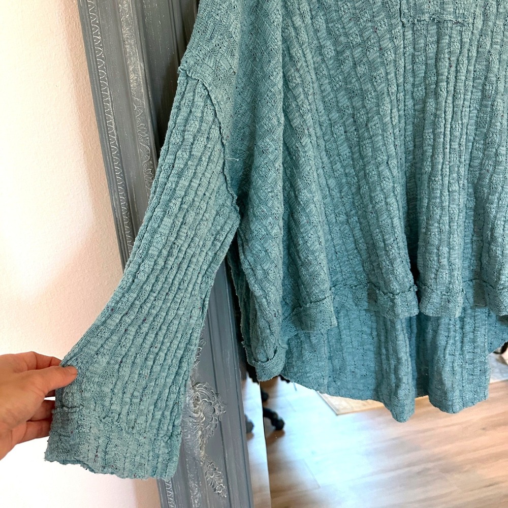 Free People Baja Babe Hacci Oversized Hooded Sweater Textured Knit Bell Sleeve L - Picture 5 of 9